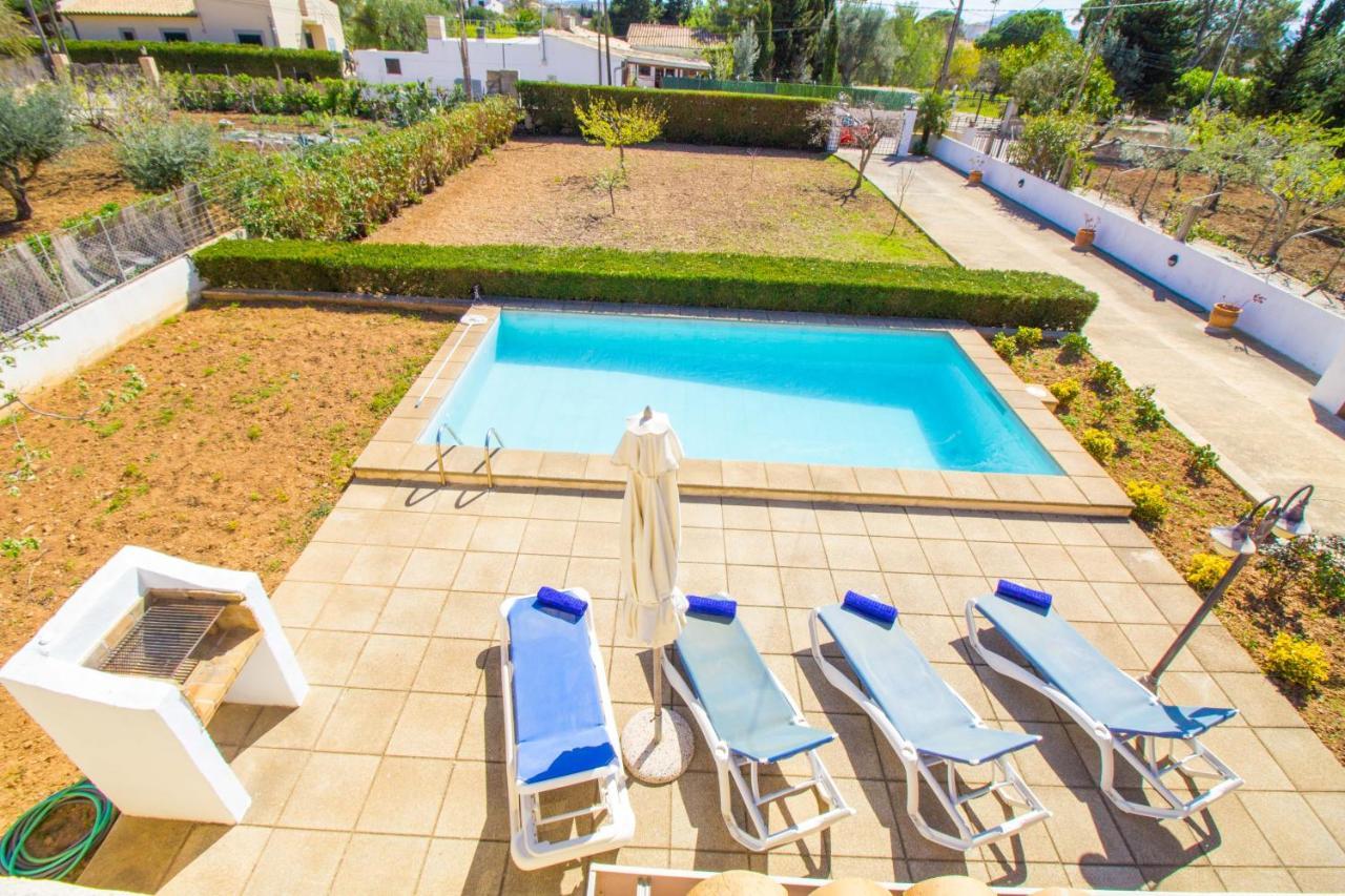 With Private Pool, Wifi And A/c Semesterbostad *